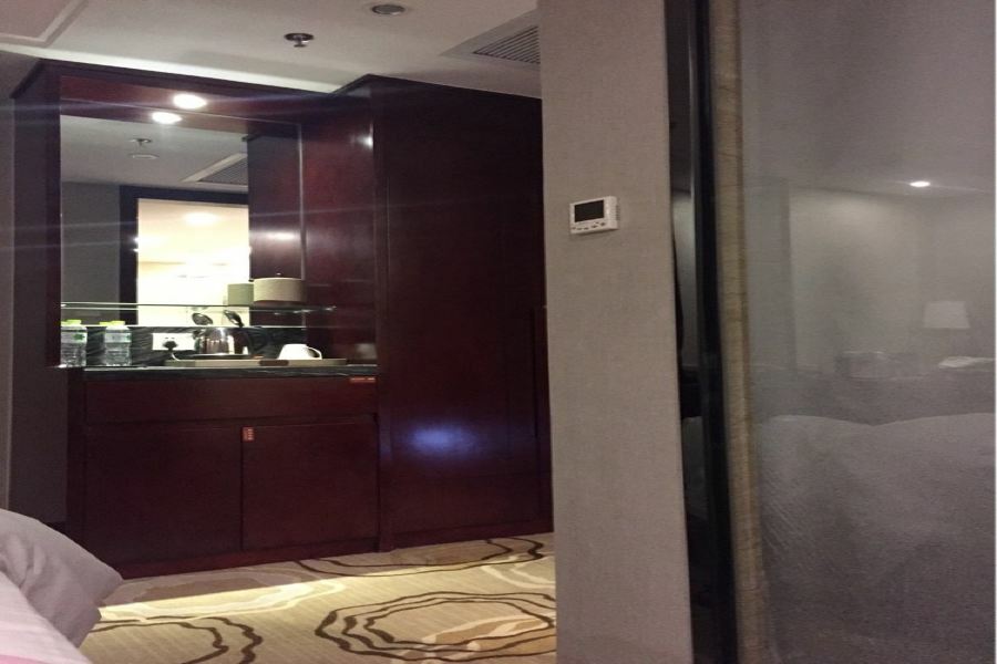 Manhatton Hotel Zhuhai Bagian luar foto